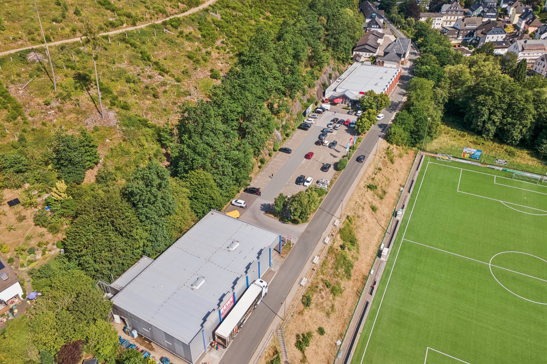 Kirchhundem, Bahnhofsweg 16 & 20