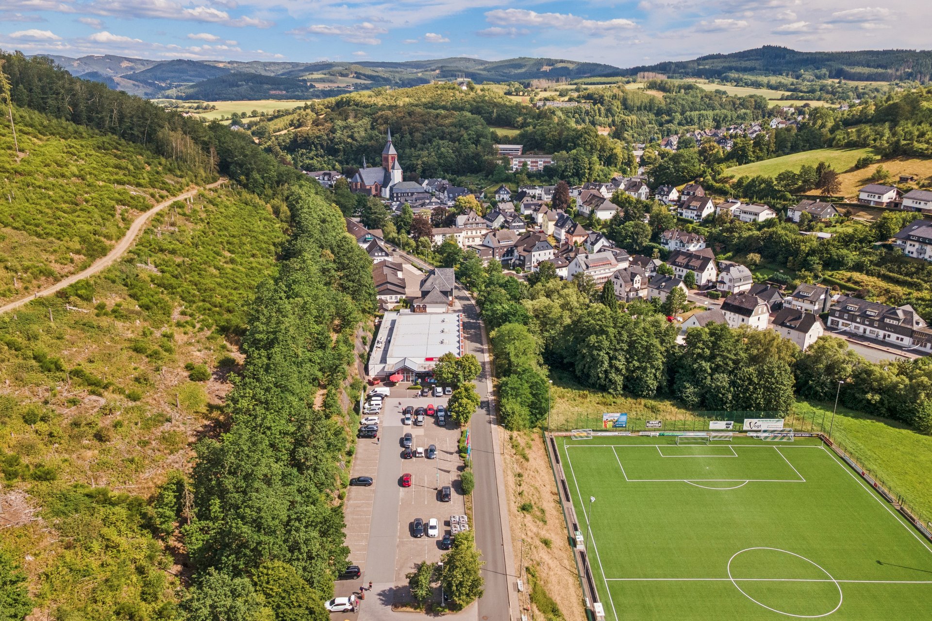 Kirchhundem, Bahnhofsweg 16 & 20