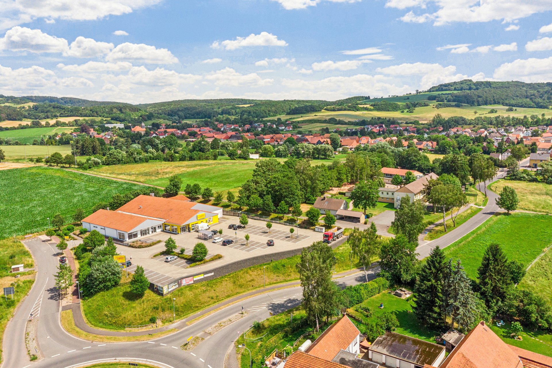 Scheden, Gewerbegebiet B3