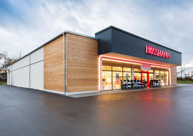 Rossmann beschleunigt Filialmodernisierung und bestätigt Wachstumskurs